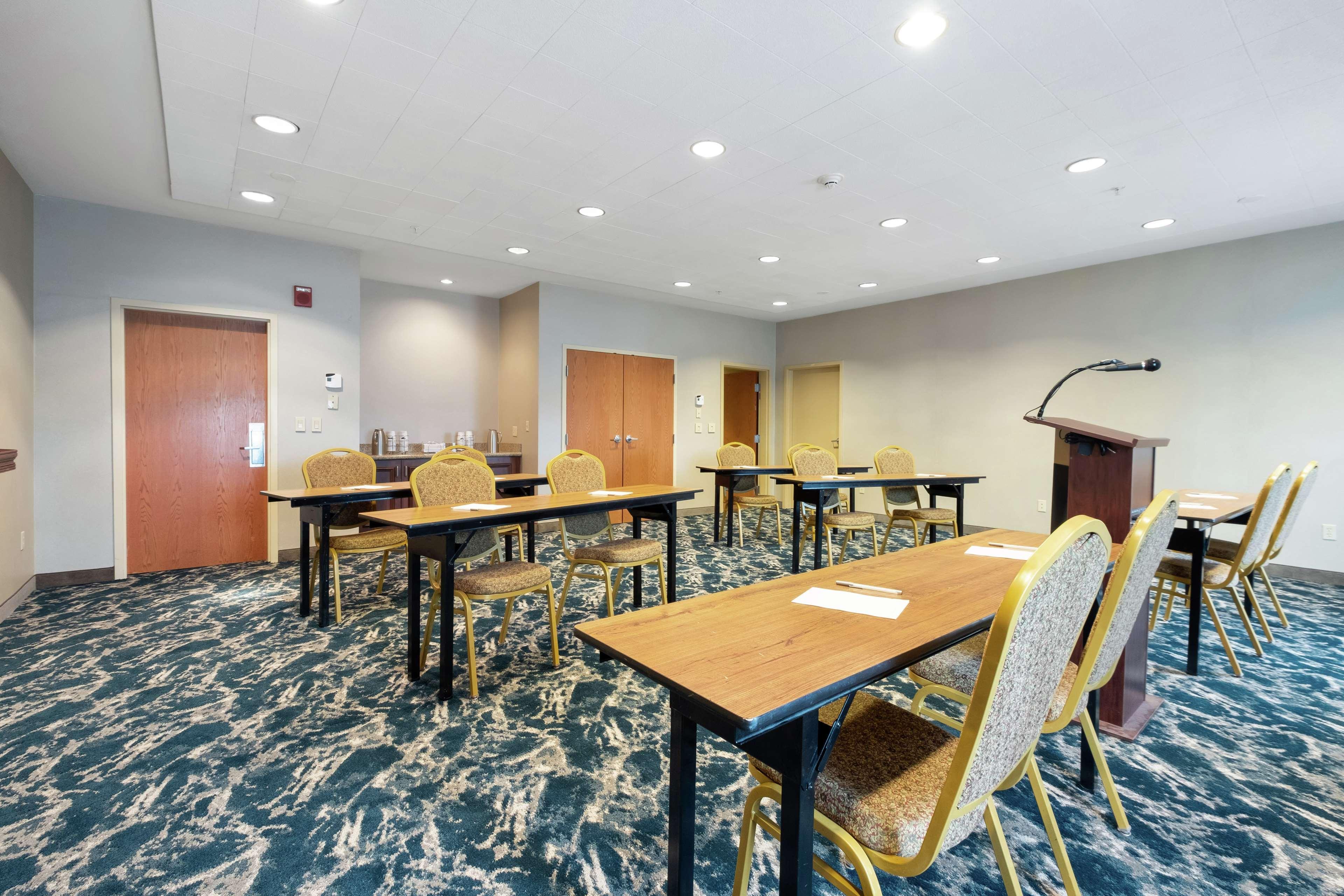 Hampton Inn & Suites Rockland Thomaston Exterior photo