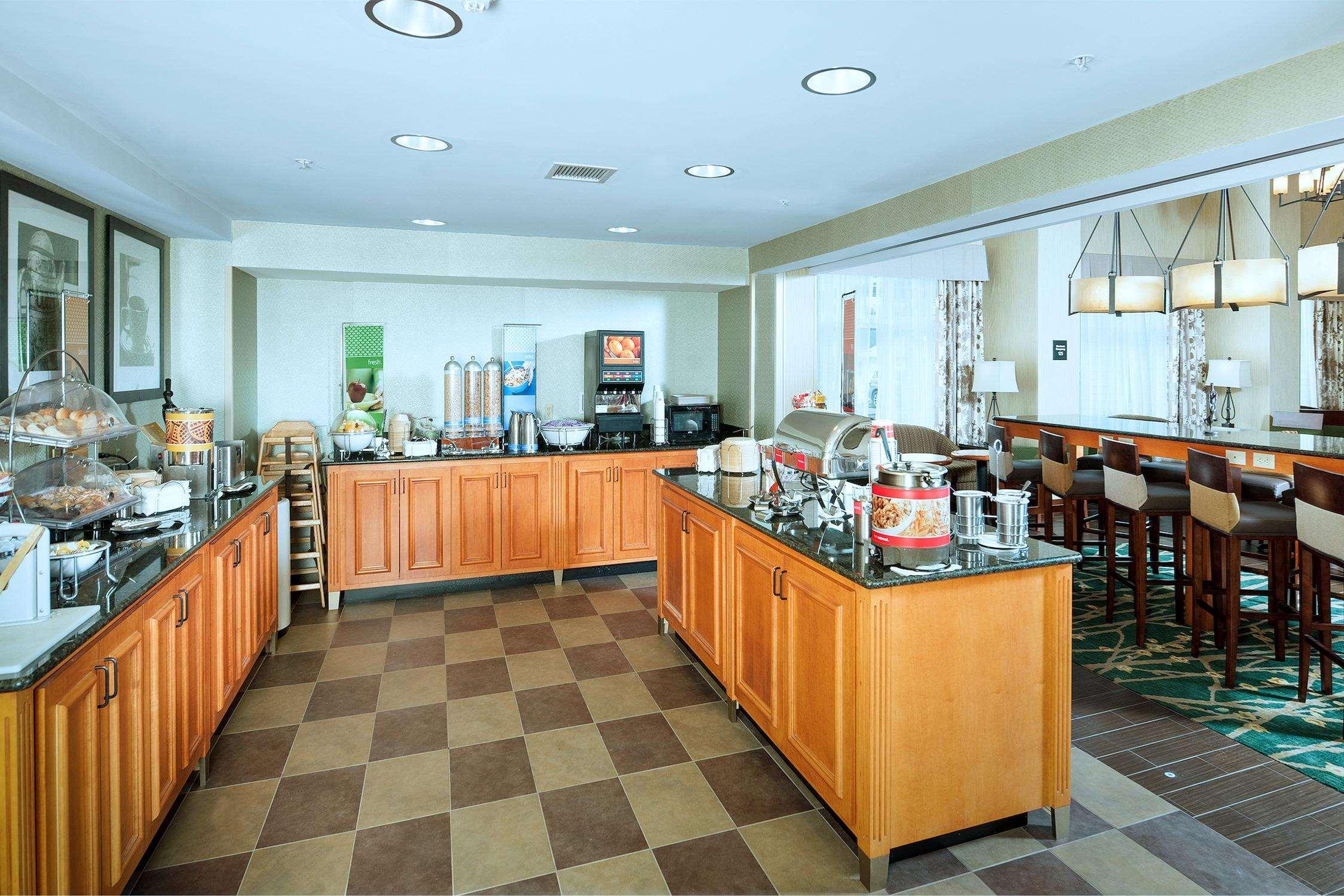 Hampton Inn & Suites Rockland Thomaston Exterior photo