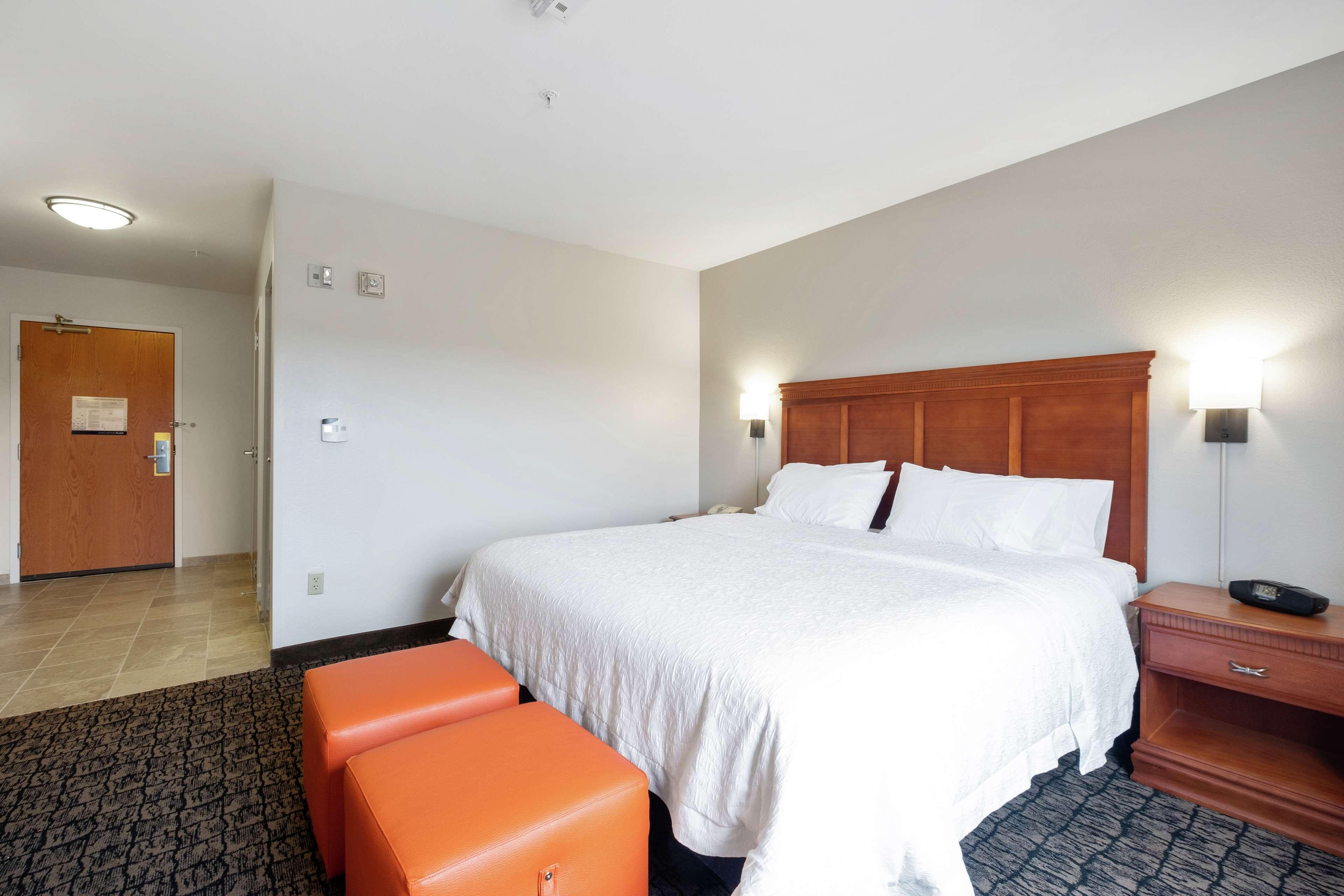 Hampton Inn & Suites Rockland Thomaston Exterior photo
