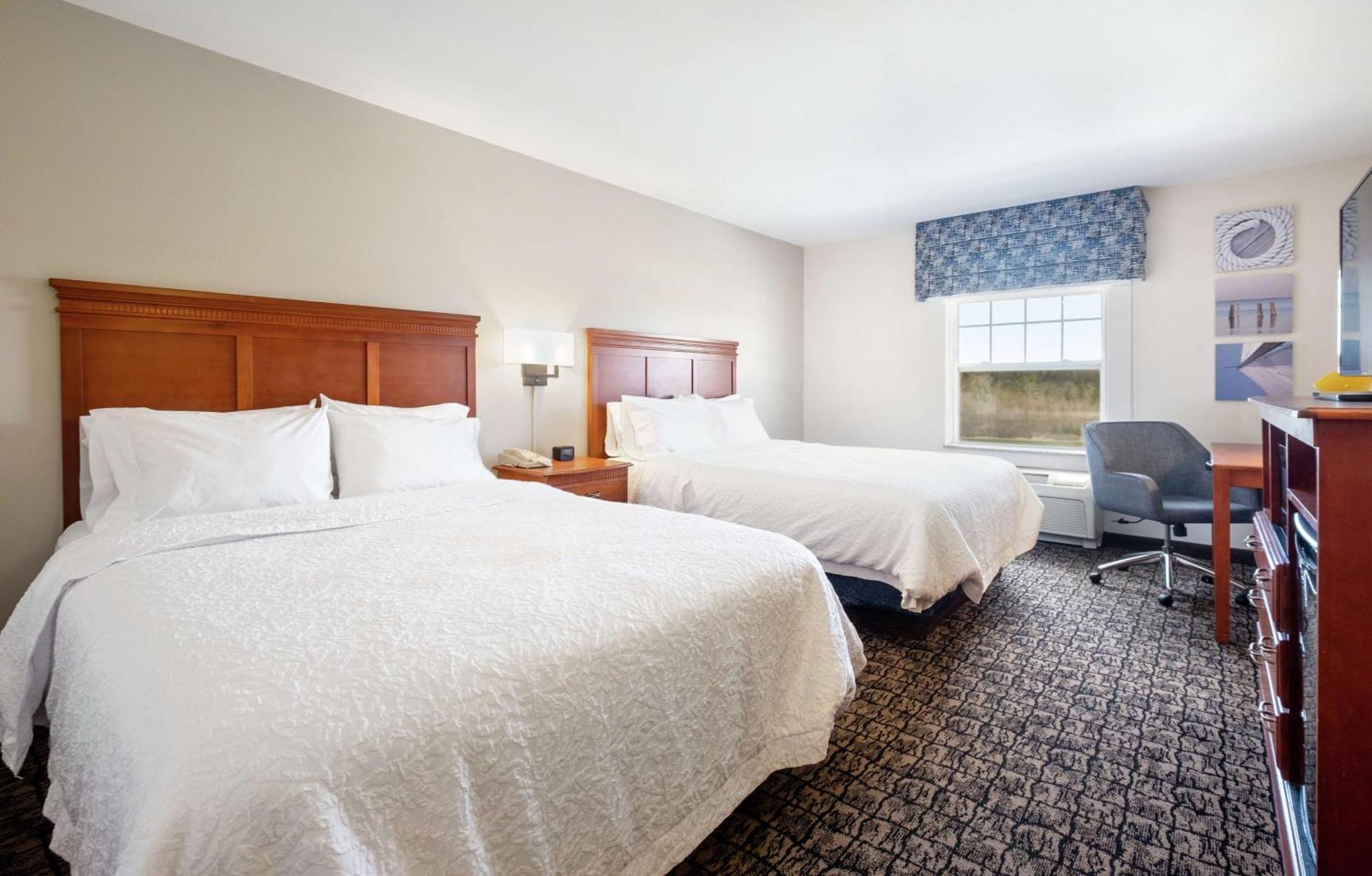 Hampton Inn & Suites Rockland Thomaston Exterior photo