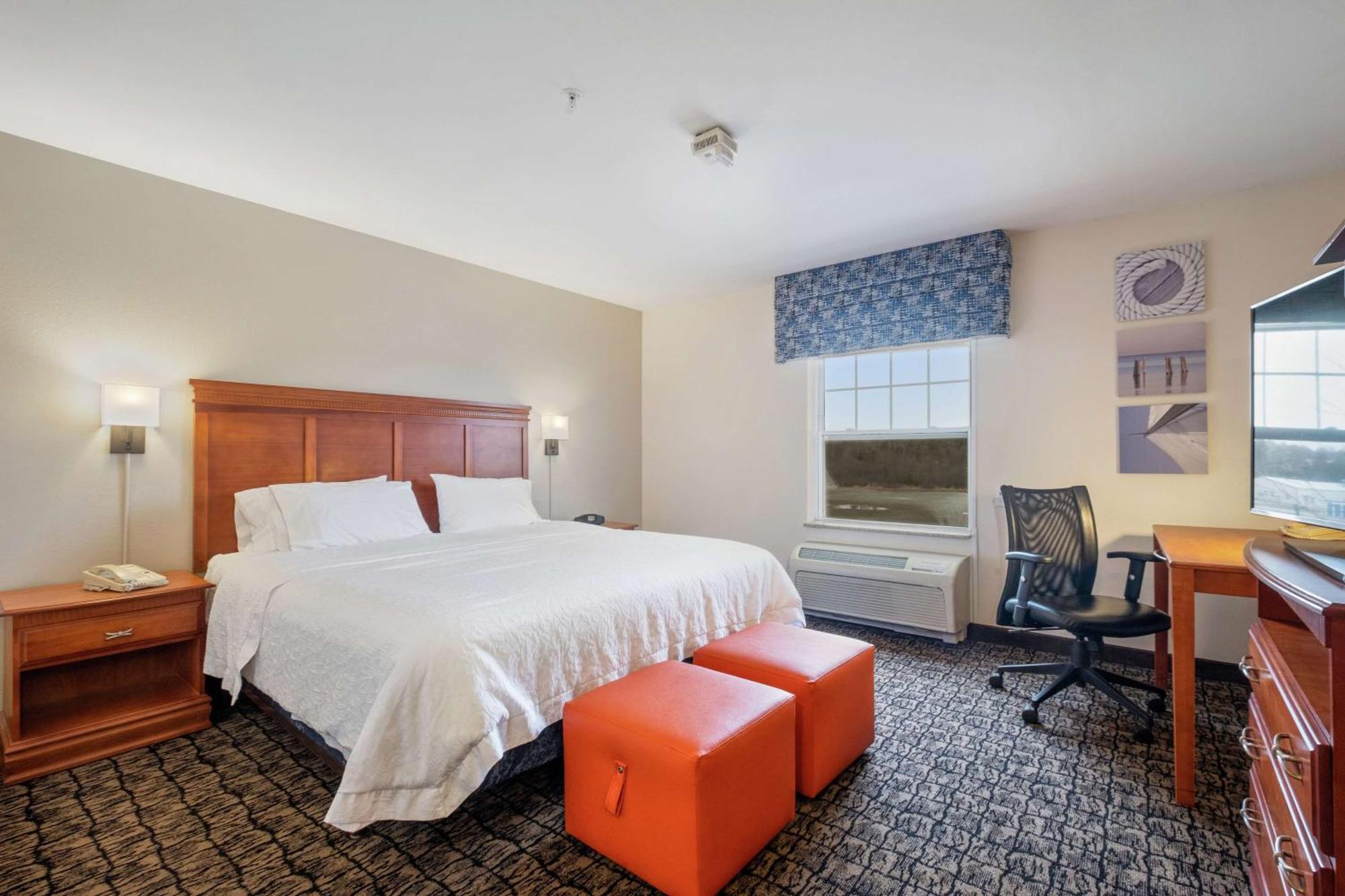 Hampton Inn & Suites Rockland Thomaston Exterior photo